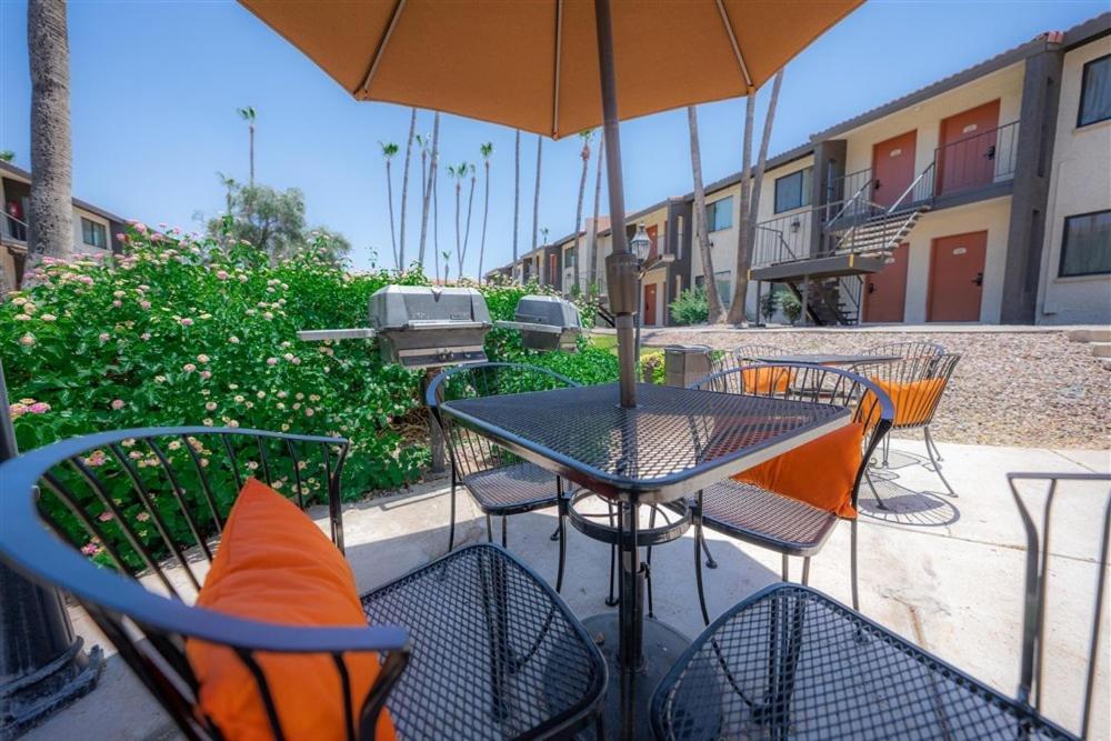 207 Fully Furnished 1br Suite-prime Location Apartment Scottsdale