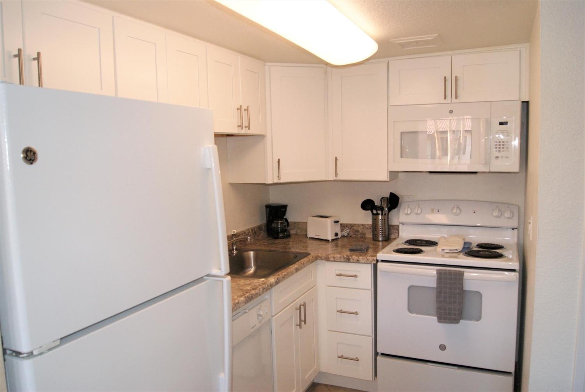 207 Fully Furnished 1br Suite-prime Location Scottsdale